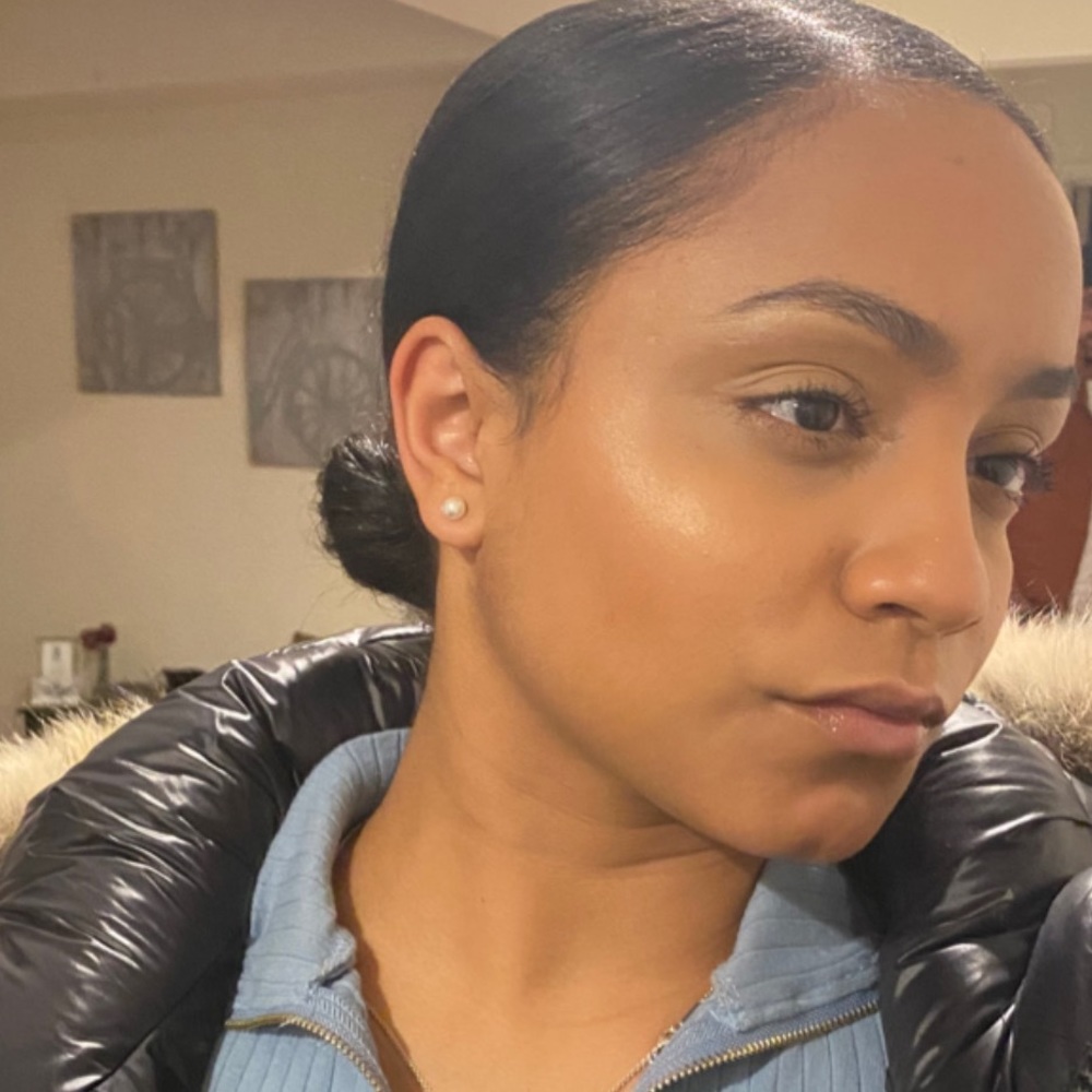 Meet your Posher, Julissa